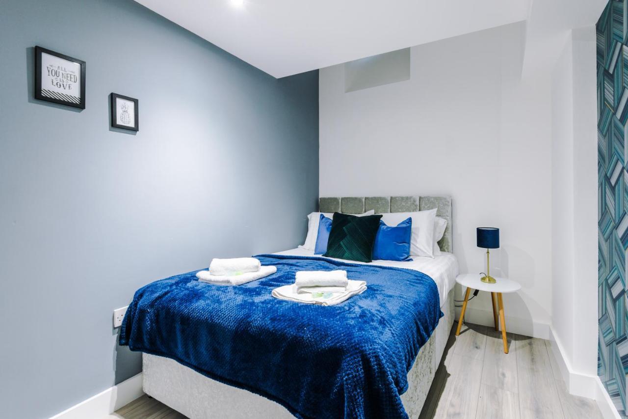 Rest & Recharge At The Station Apartments Manchester Exterior photo